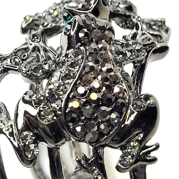 Hematite Rhinestone Frog Lovers Cuff Bracelet - Picture 14 of 16